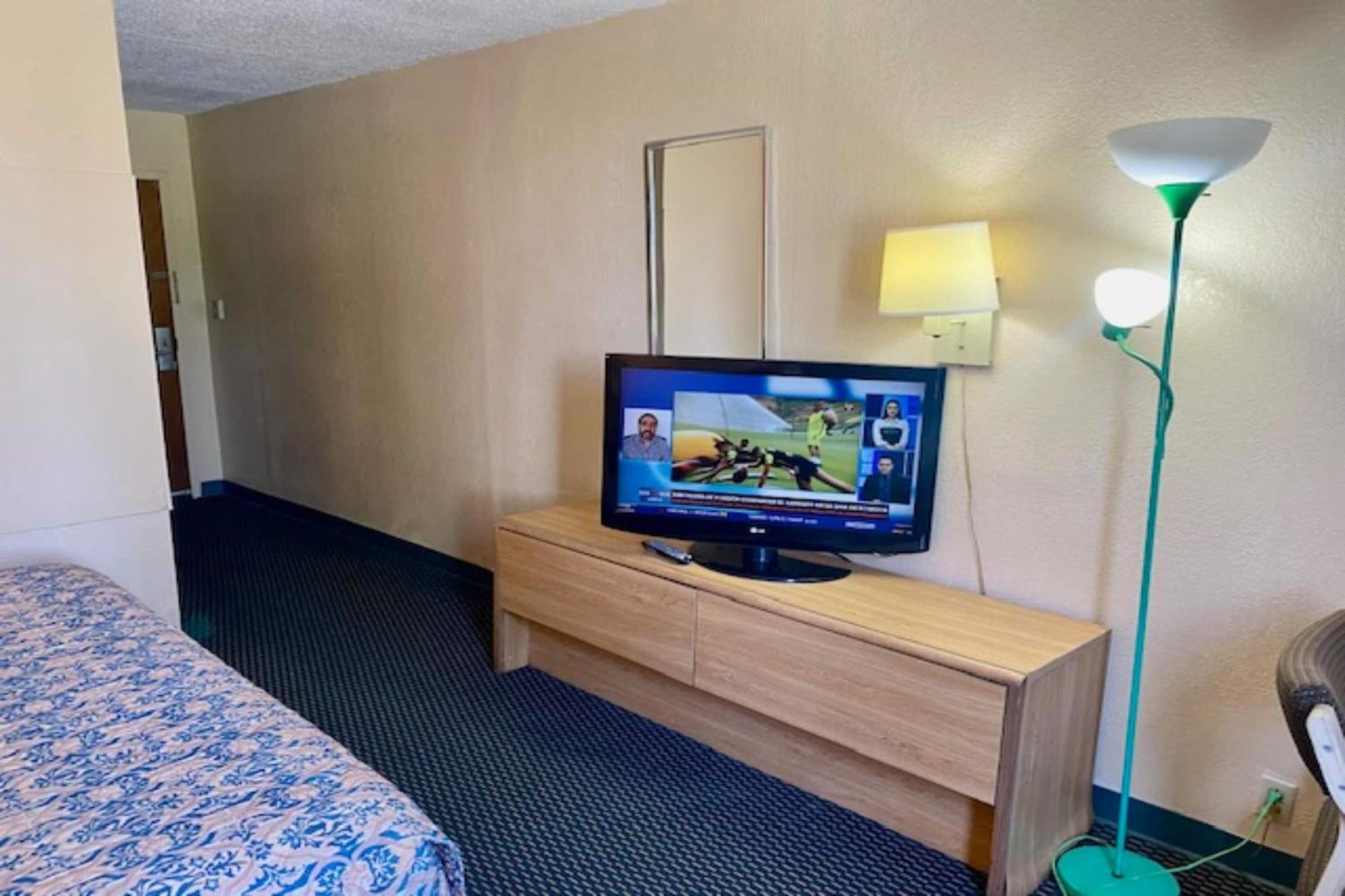 Red Carpet Inn & Suites Lima -Listing Partner Exteriér fotografie